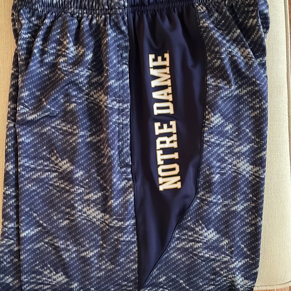 Notre Dane Under armour short